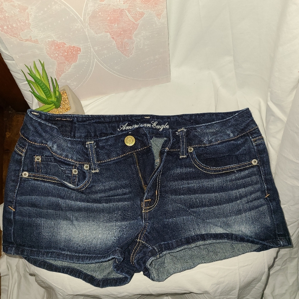 American Eagle Outfitters super short shorts